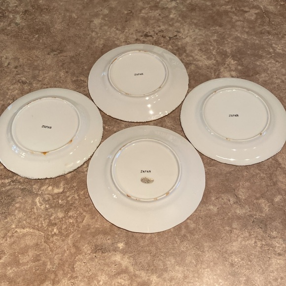 Currier & Ives 4 seasons vintage decor plates - Picture 6 of 8